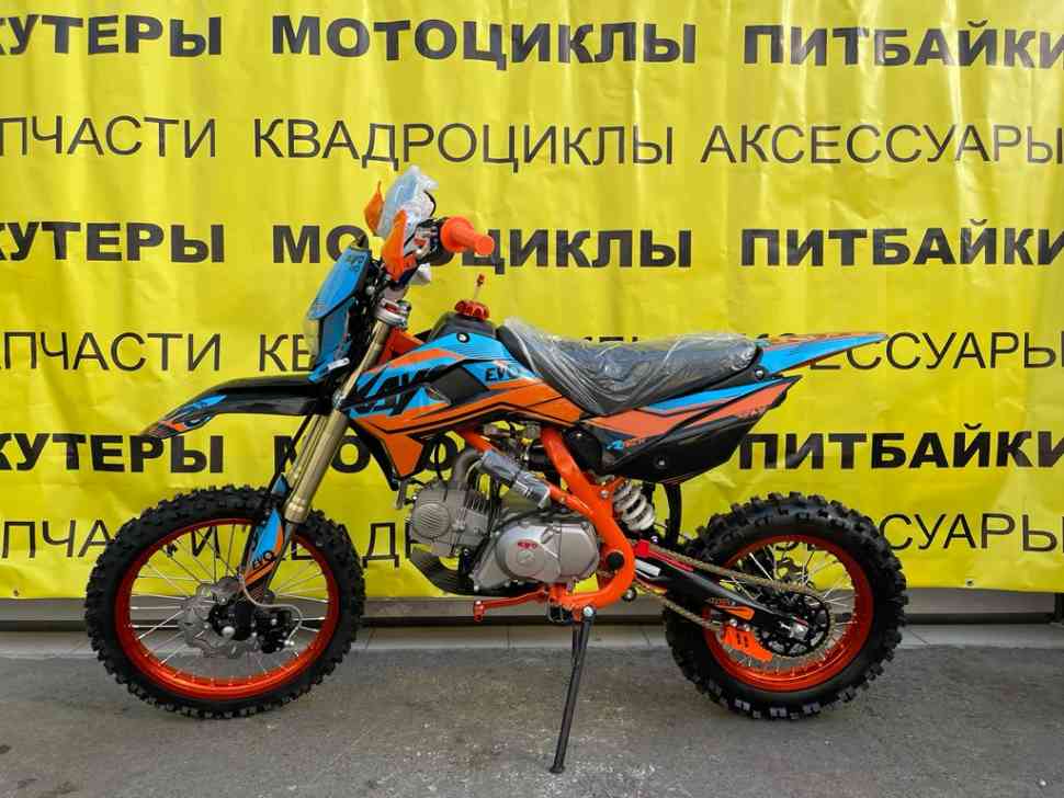 Kayo tt140em. Кайо Басик тт125. Kayo Evolution yx140em 17/14. Питбайк Kayo Evolution yx140em 17/14 KRZ.